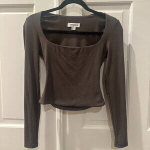 Grey fitted long sleeve top